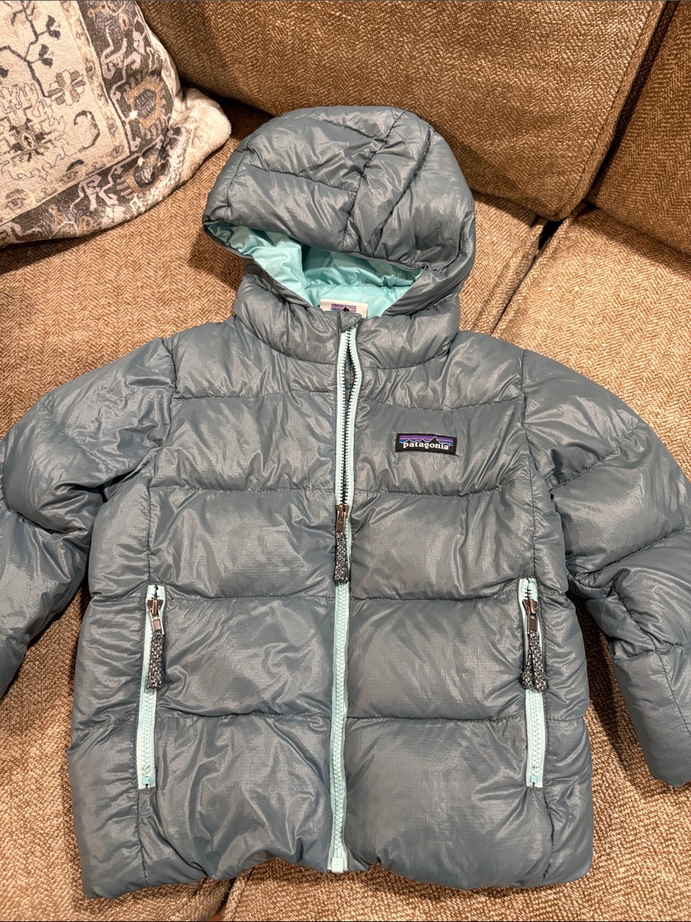 Patagonia Blue/Gray Puffer Jacket with Mint Trim and Interior